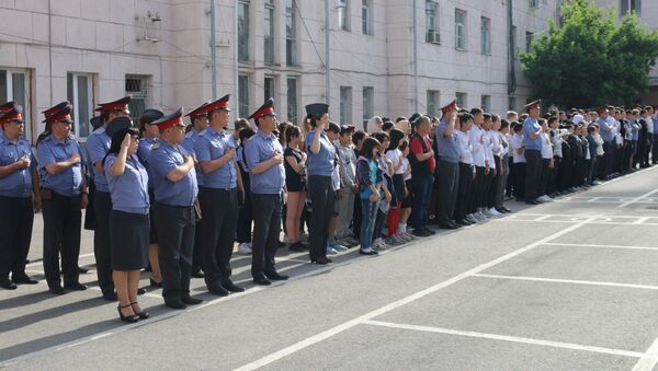 День открытых дверей для школьников в ГУВД Бишкека - Sputnik Кыргызстан