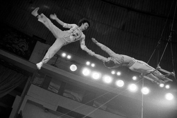 Воздушный гимнаст циркового коллектива Молодая Киргизия - Sputnik Кыргызстан