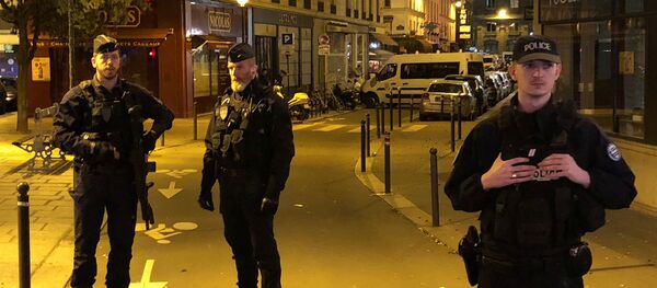 Нападение с ножом на прохожих в Париже - Sputnik Кыргызстан