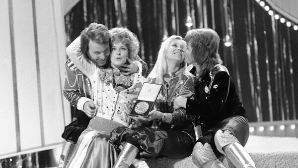 Шведская группа ABBA в Евровидении 1974. Архивное фото - Sputnik Кыргызстан