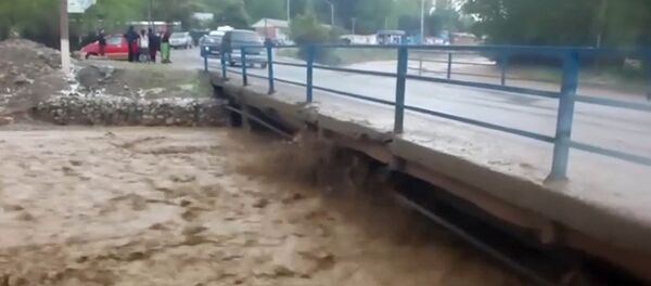 В Лейлеке объявлен режим чрезвычайной ситуации - Sputnik Кыргызстан