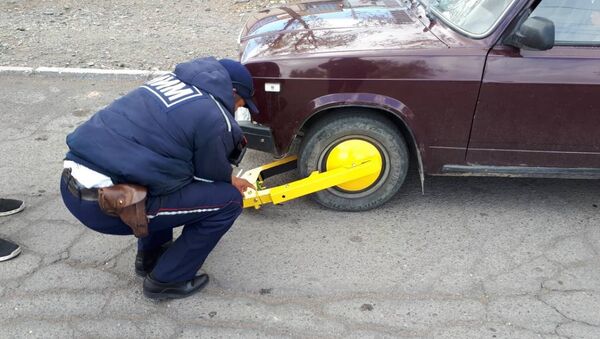 Блокировка колес в Иссык-Кульской области - Sputnik Кыргызстан