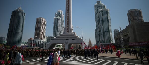 Церемония открытия нового жилого комплекса на улице Рёмён в Пхеньяне - Sputnik Кыргызстан