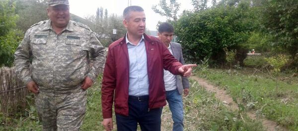 Рабочий визит министра МЧС Нурболота Мирзахмедова в Кара-Кулжу - Sputnik Кыргызстан