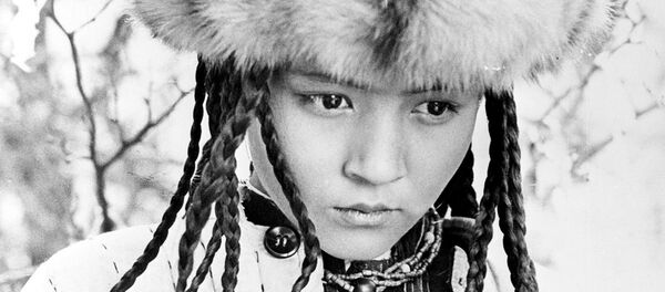 Айтматовдун баягы каармандары сүрөттө - Sputnik Кыргызстан