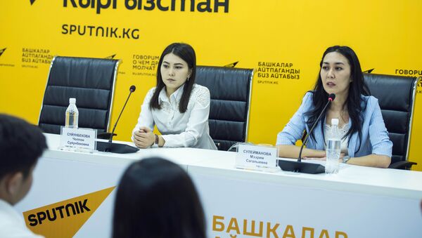 Образовательный проект SputnikBilim — встреча с специалистами коммерческого банка - Sputnik Кыргызстан
