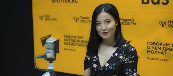 Дизайнер и активист Укей Мураталиева Дизайнер и активист Укей Мураталиева - Sputnik Кыргызстан