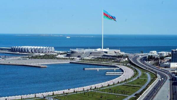 Вид на Баку со смотровой площадки. Архивное фото - Sputnik Кыргызстан