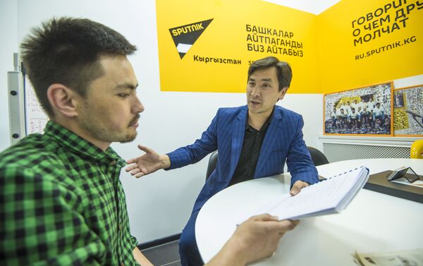 Информационное агентство и радио Sputnik Кыргызстан выступает официальным медиапарнером второй части кинокомедии Мегатой-2 режиссера Суйуна Откеева - Sputnik Кыргызстан