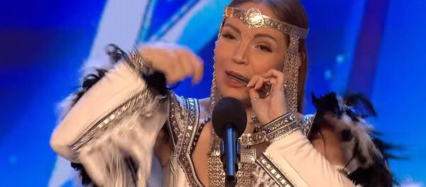 Темир-комуз на шоу Britains Got Talent — виртуоз поразила жюри. Видео - Sputnik Кыргызстан