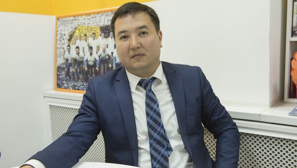 Начальник управления бюджетной политики и финансового анализа Министерства образования и науки Мухтарбек Баймурзаев - Sputnik Кыргызстан