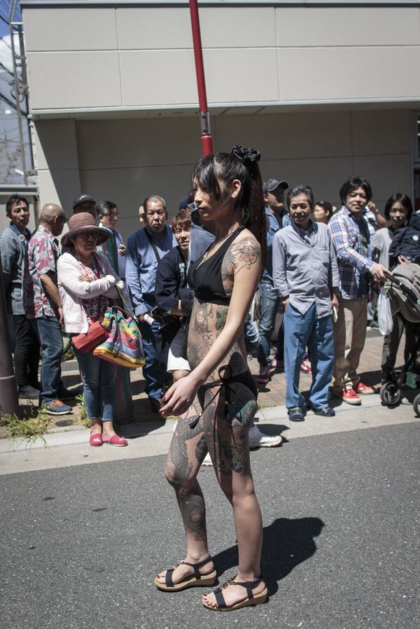 Фестиваль японских татуировок якудза (Сандзя-Мацури) в Токио - Sputnik Кыргызстан