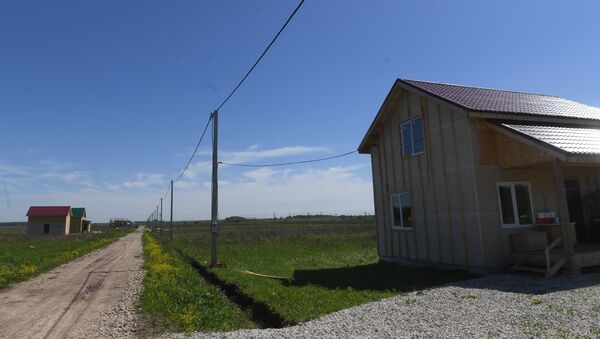 Тула облусунун Заокский районуна барып, аталган жерде курулуп жаткан кыргыз айылы - Sputnik Кыргызстан