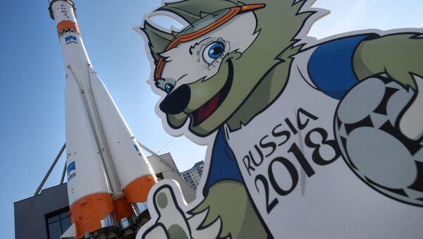 Фигура талисмана чемпионата мира по футболу 2018 в России волка Забиваки - Sputnik Кыргызстан