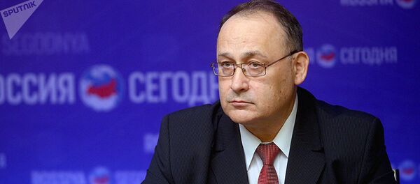 Доктор политических наук, директор Института стратегического планирования Александр Гусев. Архивное фото - Sputnik Кыргызстан