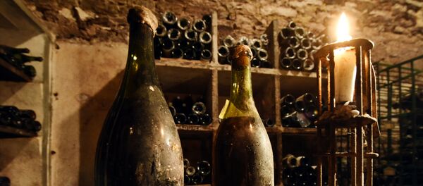 Аукцион старинного вина во Франции - Sputnik Кыргызстан