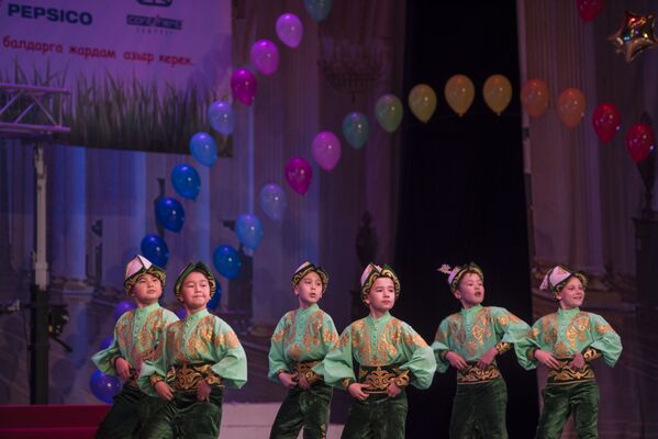 Благотворительный концерт, приуроченный к международному дню детей в Бишкеке - Sputnik Кыргызстан
