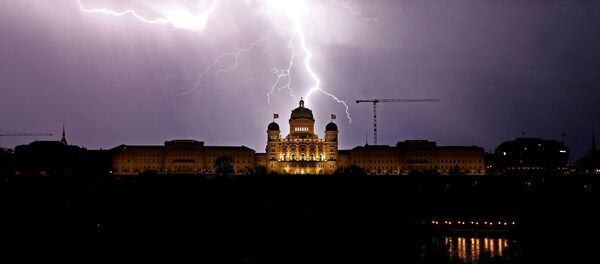 Гроза в Берне, Швейцария Гроза в Берне, Швейцария - Sputnik Кыргызстан