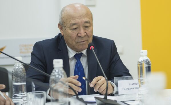 Начальник Управления макроэкономической политики Министерства экономики КР Насирдин Шамшиев - Sputnik Кыргызстан