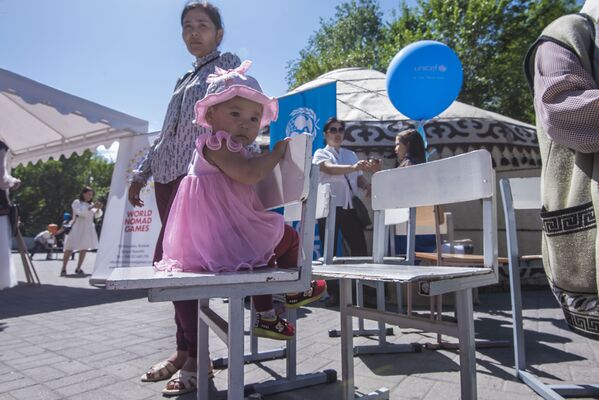 Празднование дня защиты детей в Бишкеке - Sputnik Кыргызстан