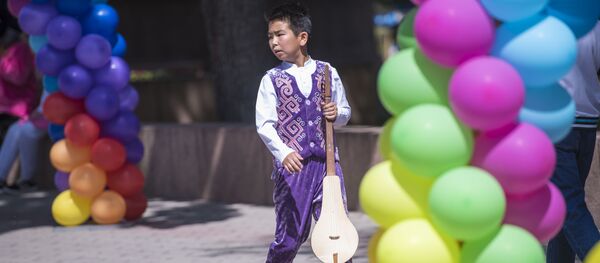 Празднование дня защиты детей в Бишкеке Празднование дня защиты детей в Бишкеке - Sputnik Кыргызстан