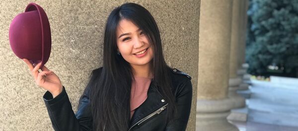 Бишкекская студентка Нуржамал Акматалиева - Sputnik Кыргызстан