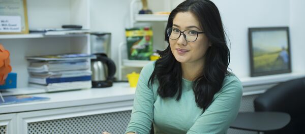 Бишкекский стоматолог Салтанат Усенова. Архивное фото - Sputnik Кыргызстан