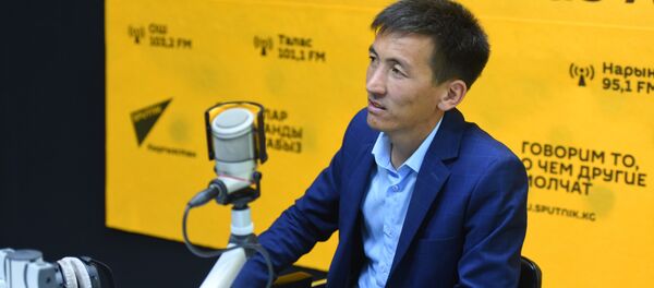 Кайрымдуу бол! коомдук фондусунун түзүүчүсү, ишкер Азамат Байматов Кайрымдуу бол! коомдук фондусунун түзүүчүсү, ишкер Азамат Байматов - Sputnik Кыргызстан