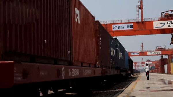 Запущен первый товарный поезд из Китая в страны Центральной Азии — видео - Sputnik Кыргызстан