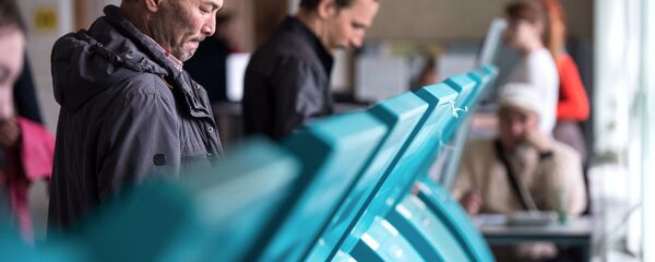 Ярмарка вакансий в Омске - Sputnik Кыргызстан