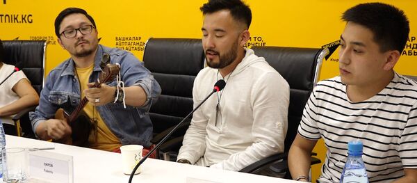 Это стоит послушать! В Бишкеке алтайцы продемонстрировали горловое пение - Sputnik Кыргызстан