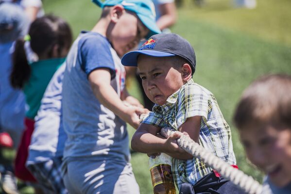 Национальные игры в Бишкеке в рамках проекта Детский караван игр - Sputnik Кыргызстан