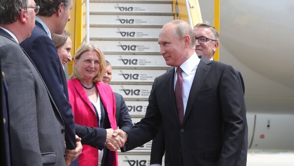 Рабочий визит президента РФ В. Путина в Австрию - Sputnik Кыргызстан