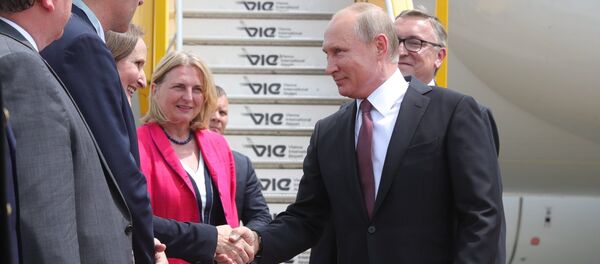 Рабочий визит президента РФ В. Путина в Австрию - Sputnik Кыргызстан