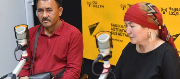 Кипрде каза тапкан кыргызстандыык Садыр Алымбековдун атасы Алымбек Баатырбеков жана апасы Рима Баатырбекова - Sputnik Кыргызстан