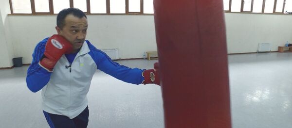 Орзубек Назаров рингдеги сырын ачты. Кайталангыс мастер-класстын видеосу - Sputnik Кыргызстан