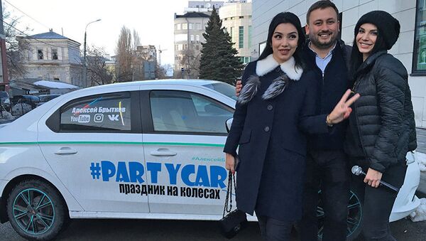 Ситора Фармонова зажигает в самарском такси - Sputnik Кыргызстан