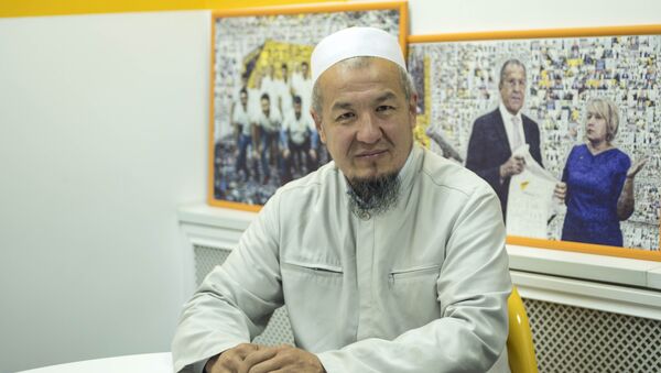 Кыргызстан мусулмандар дин башкармалыгынын үгүт-насаат бөлүмүнүн башчысы Билали Ажы Сайпиев. Архивное фото - Sputnik Кыргызстан