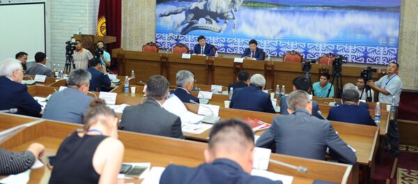 Отчет о работе правительства Кыргызской Республики за 2017 год - Sputnik Кыргызстан