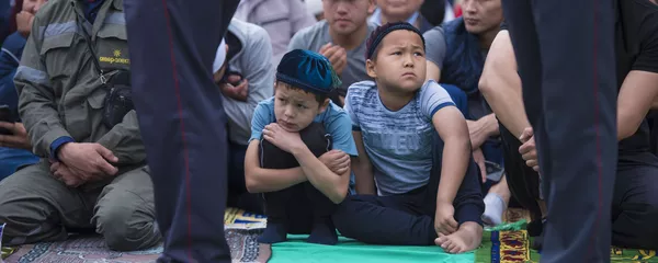 Айт-намаз на Старой площади Бишкека - Sputnik Кыргызстан