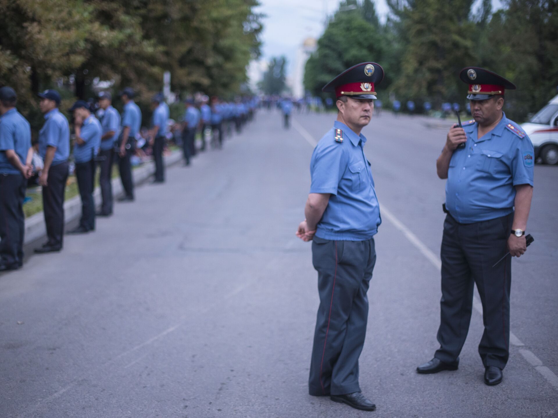 Почему бывший полицейский. Милиционер. Полиция Киргизии. Форма милиции Кыргызстана. Милиция кр.