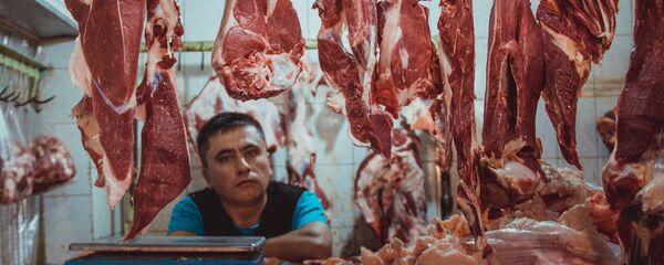 Базардагы эт. Архив - Sputnik Кыргызстан