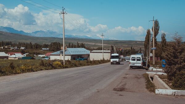 Маршрутка на дороге. Архивное фото - Sputnik Кыргызстан