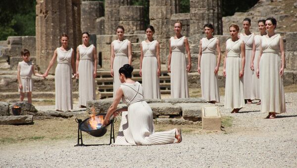 Репетиция зажжения олимпийского огня лондонских игр в Греции - Sputnik Кыргызстан
