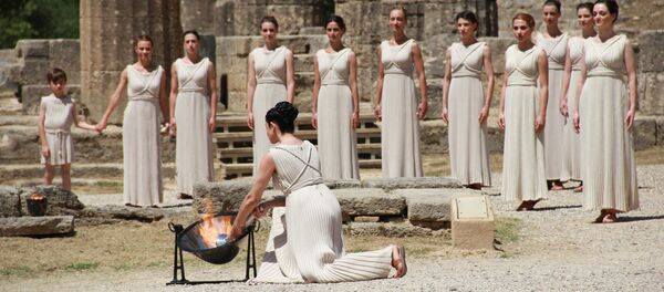 Репетиция зажжения олимпийского огня лондонских игр в Греции Репетиция зажжения олимпийского огня лондонских игр в Греции - Sputnik Кыргызстан