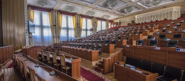 Гид по Бишкеку: здание Жогорку Кенеша Кыргызской Республики Гид по Бишкеку: здание Жогорку Кенеша Кыргызской Республики - Sputnik Кыргызстан