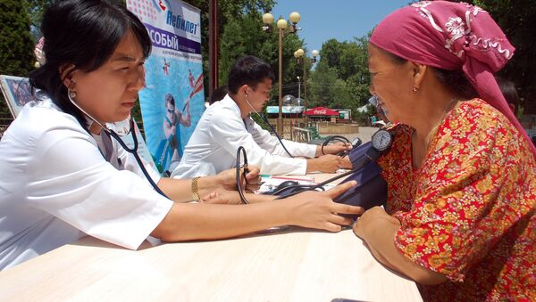 Проверка сердечно-сосудистых болезней в Оше - Sputnik Кыргызстан