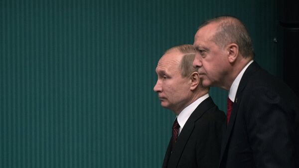 Президент РФ Владимир Путин и президент Турецкой Республики Реджеп Тайип Эрдоган. Архивное фото - Sputnik Кыргызстан