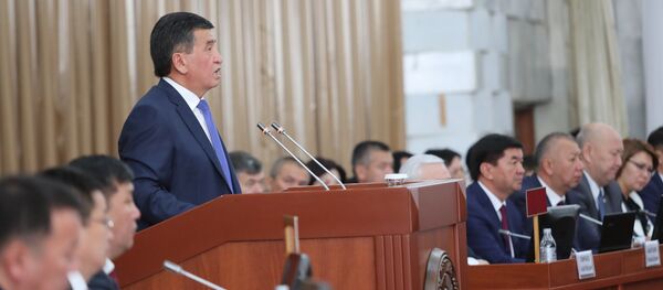 Выступление президента КР Сооронбая Жээнбекова на заседании ЖК - Sputnik Кыргызстан