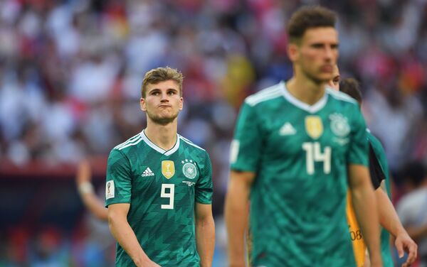 Действующий чемпион мира по футболу, сборная Германии, покидает первенство мира в России, так и не выйдя из группы - Sputnik Кыргызстан